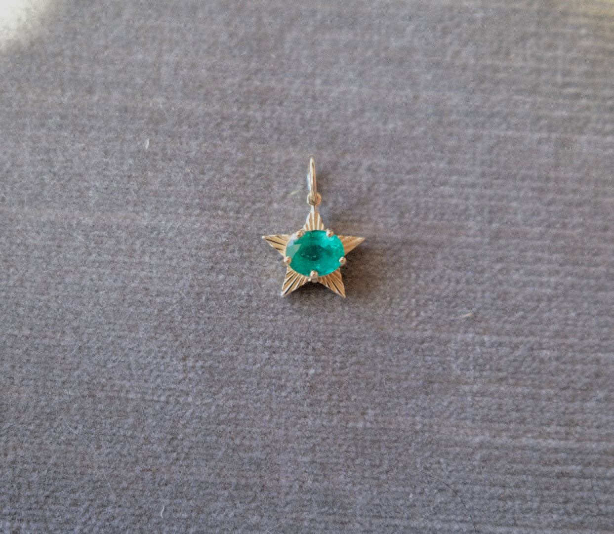 StarLight charm with Emerald