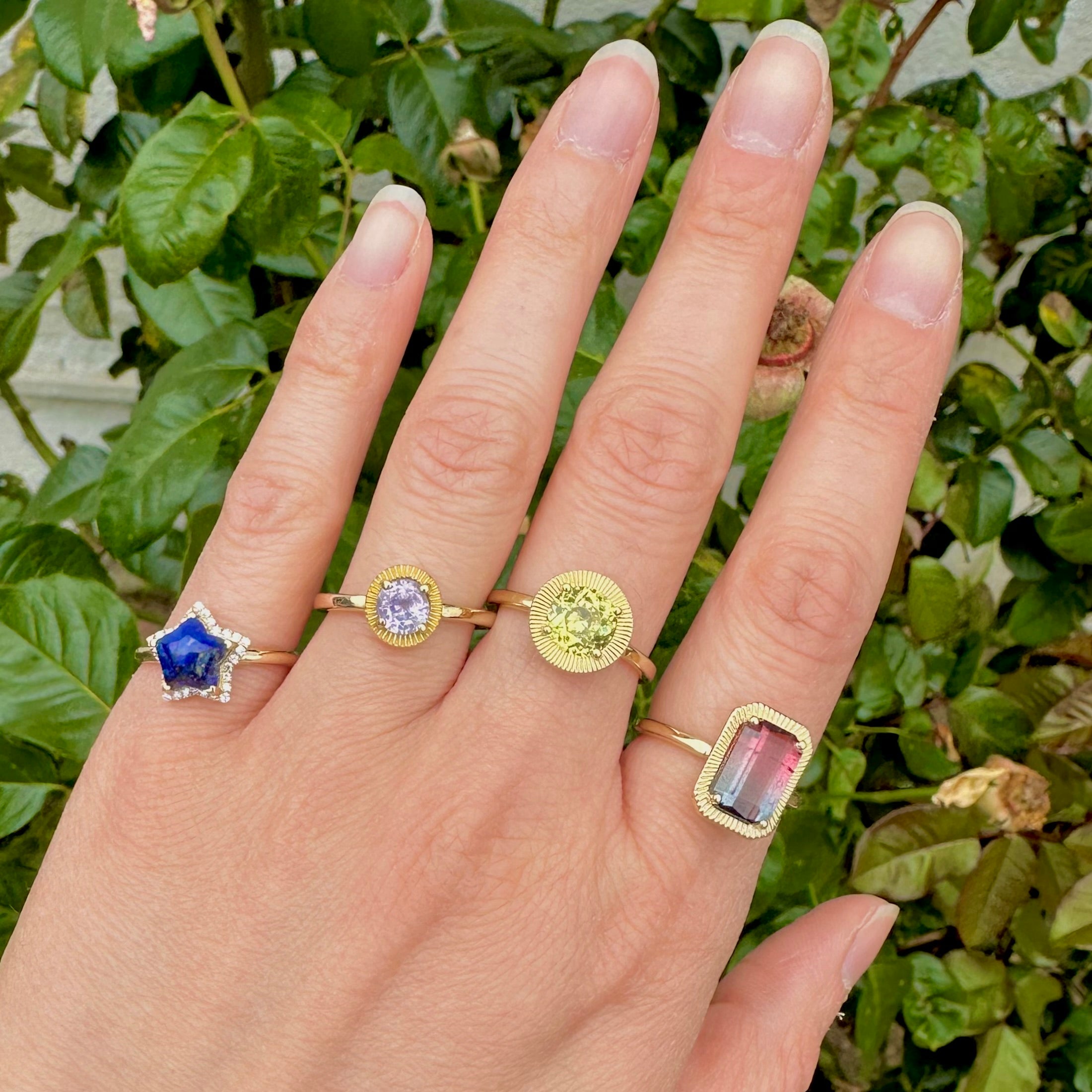 R4. IconLight ring Yellow Zircon
