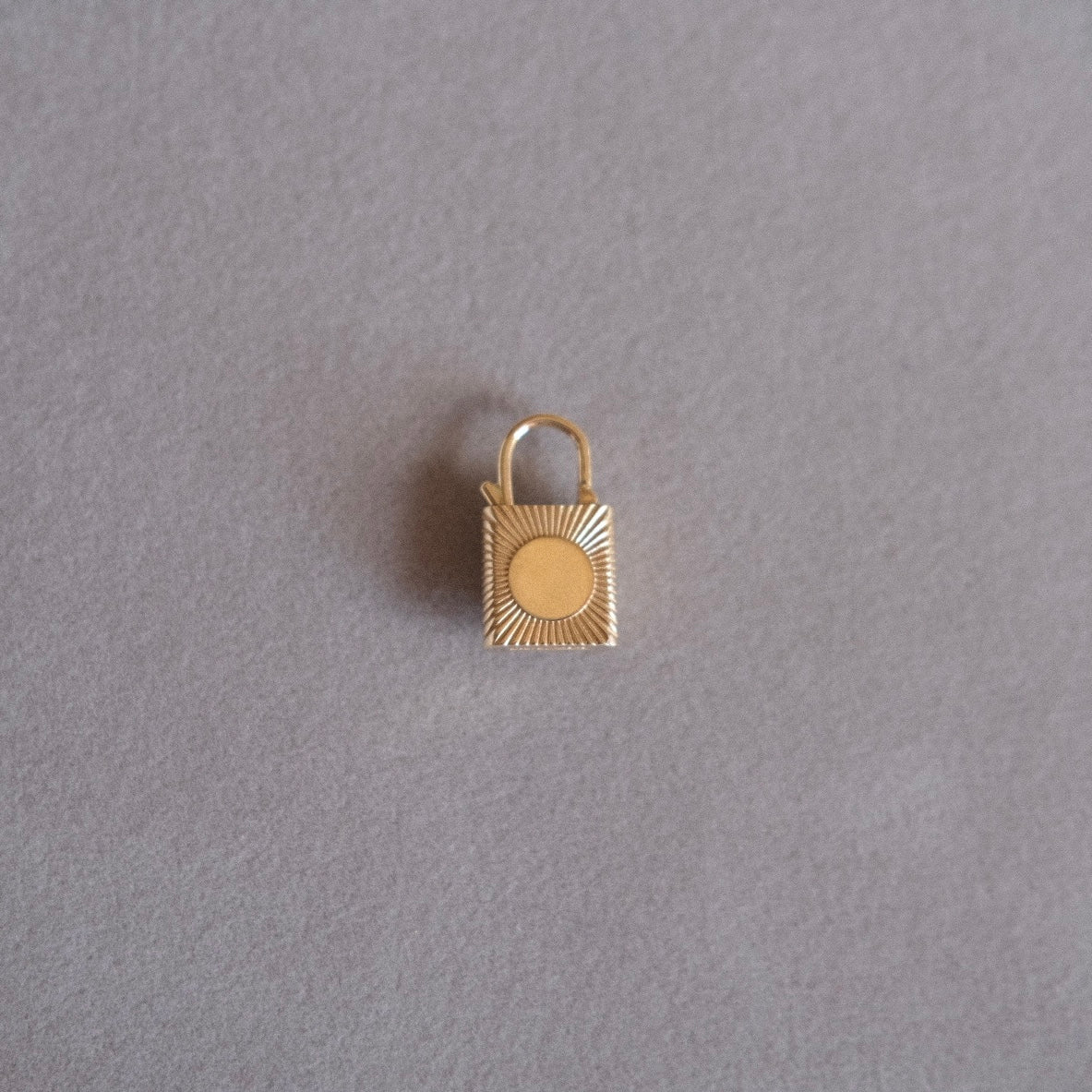 Lightlock with Moonstone