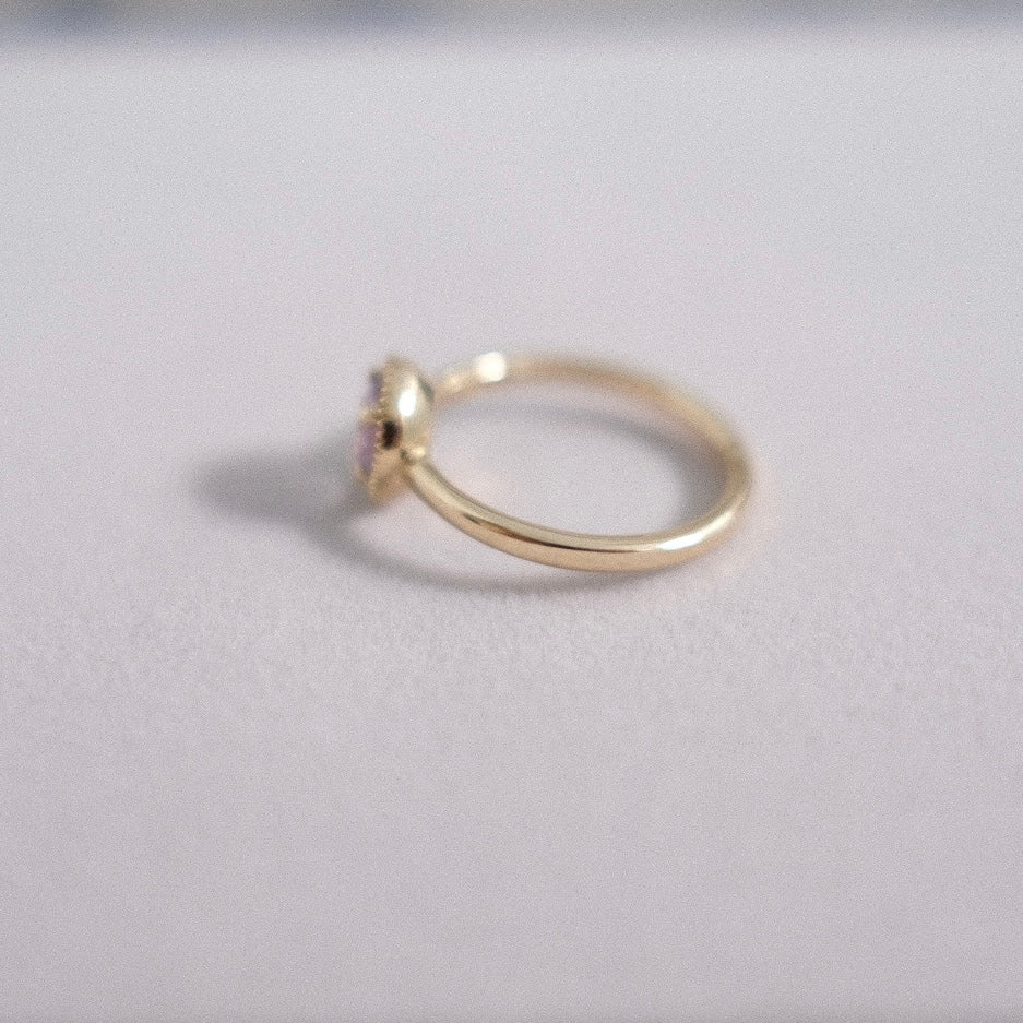 R2. IconLight ring with Opalescent Lilac Sapphire