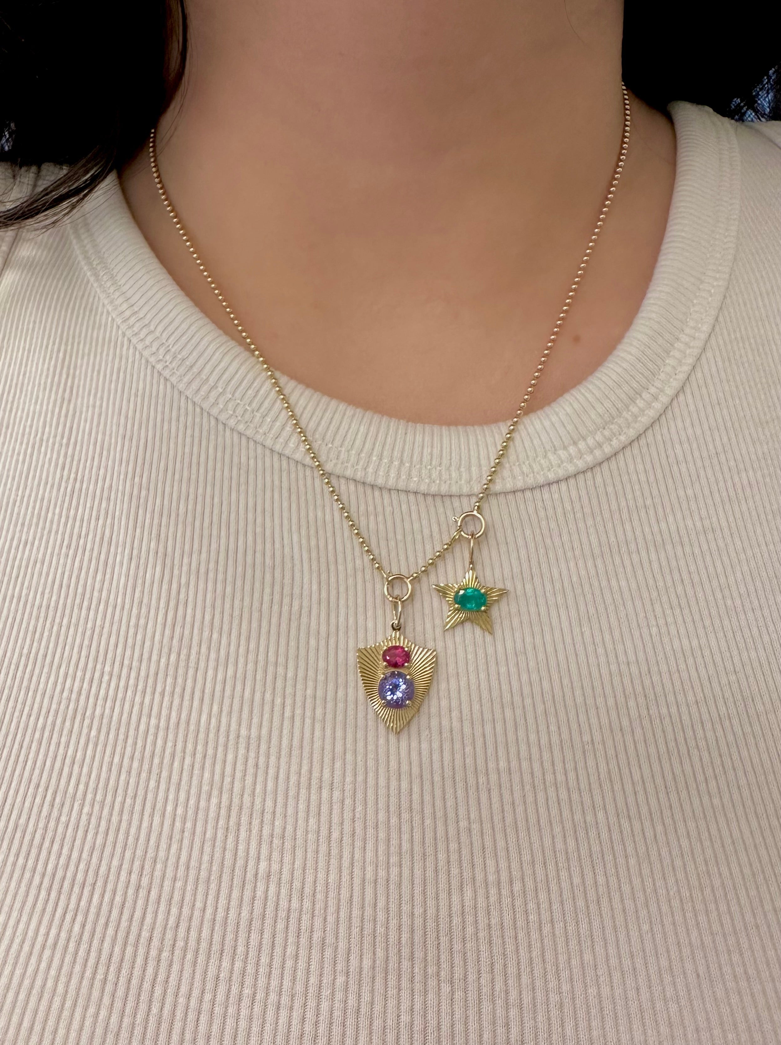 StarLight charm with Emerald 18k