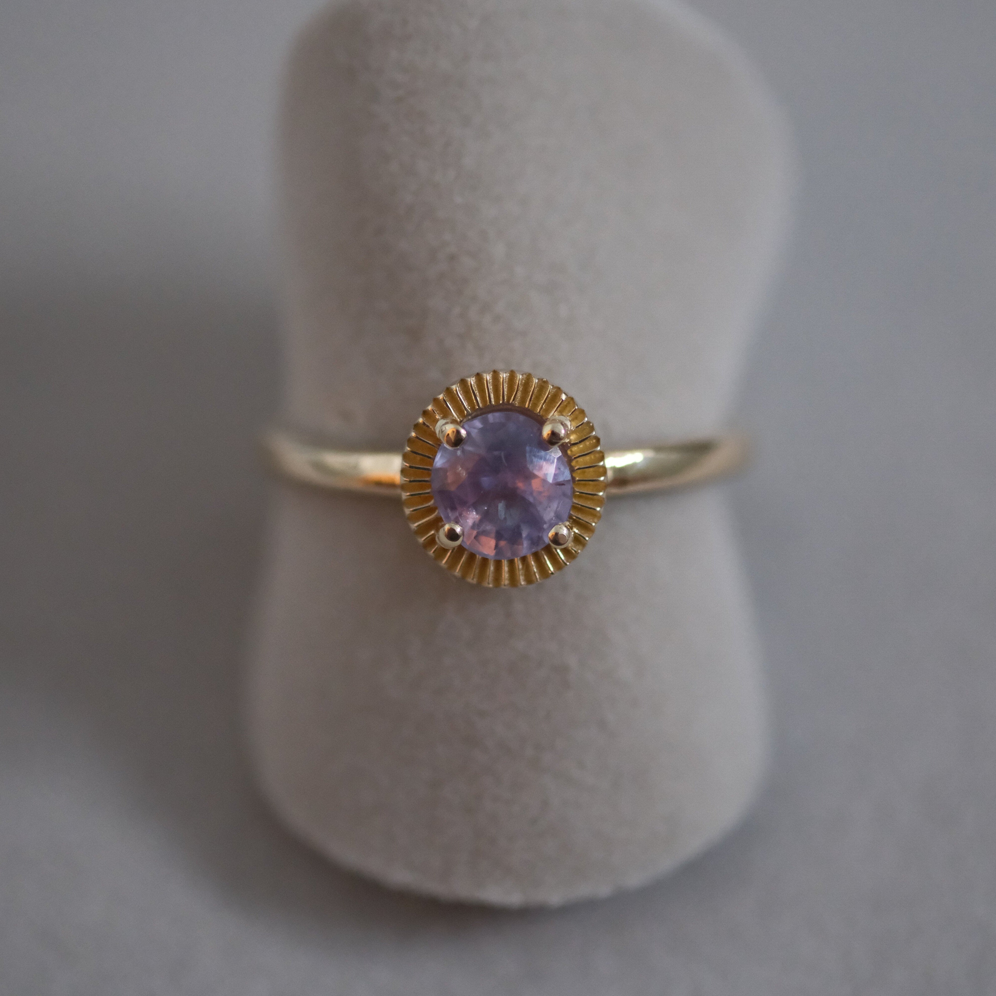R2. IconLight ring with Opalescent Lilac Sapphire