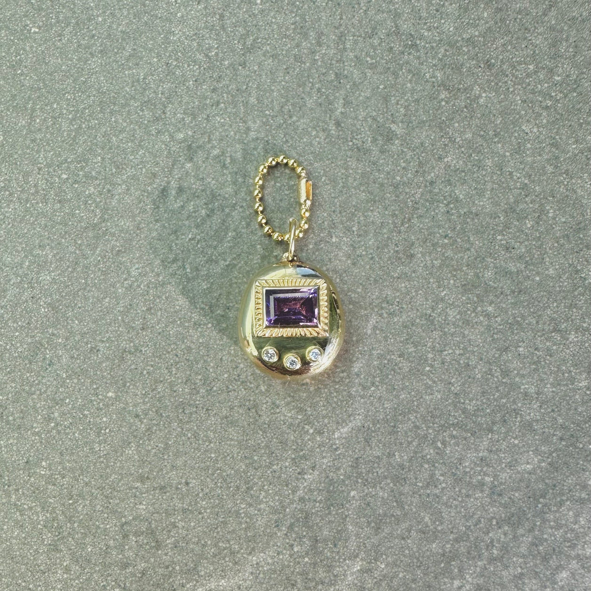 Original Mama Gemagotchi - Amethyst