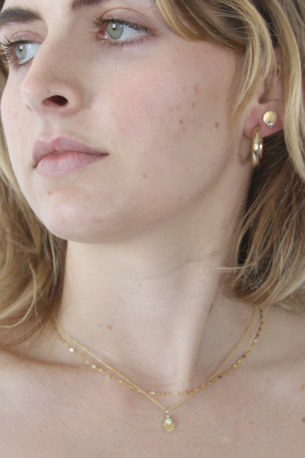 Moonstone Infinite Light Stud