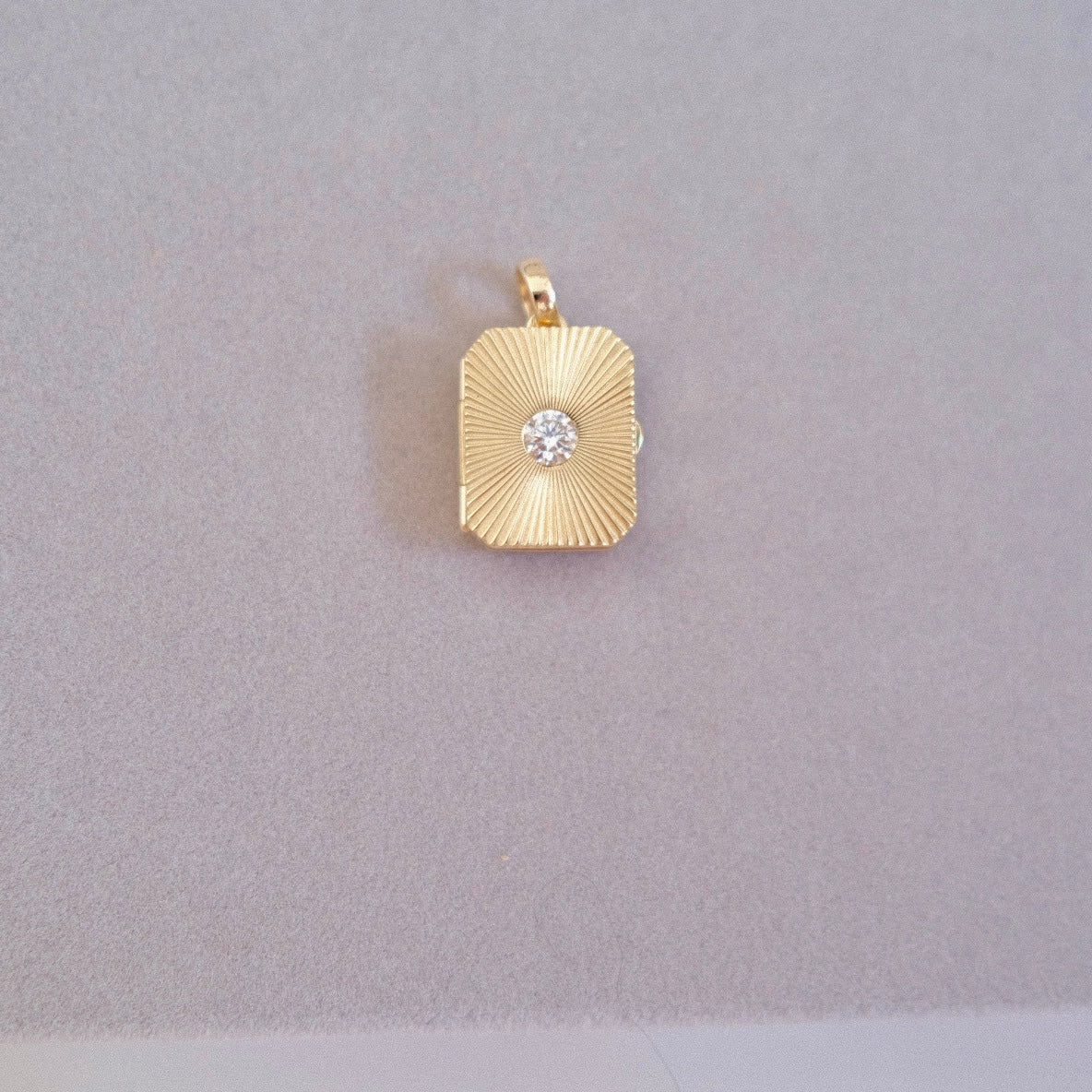 Day 10- 12/10 5pm PST- LightLocket