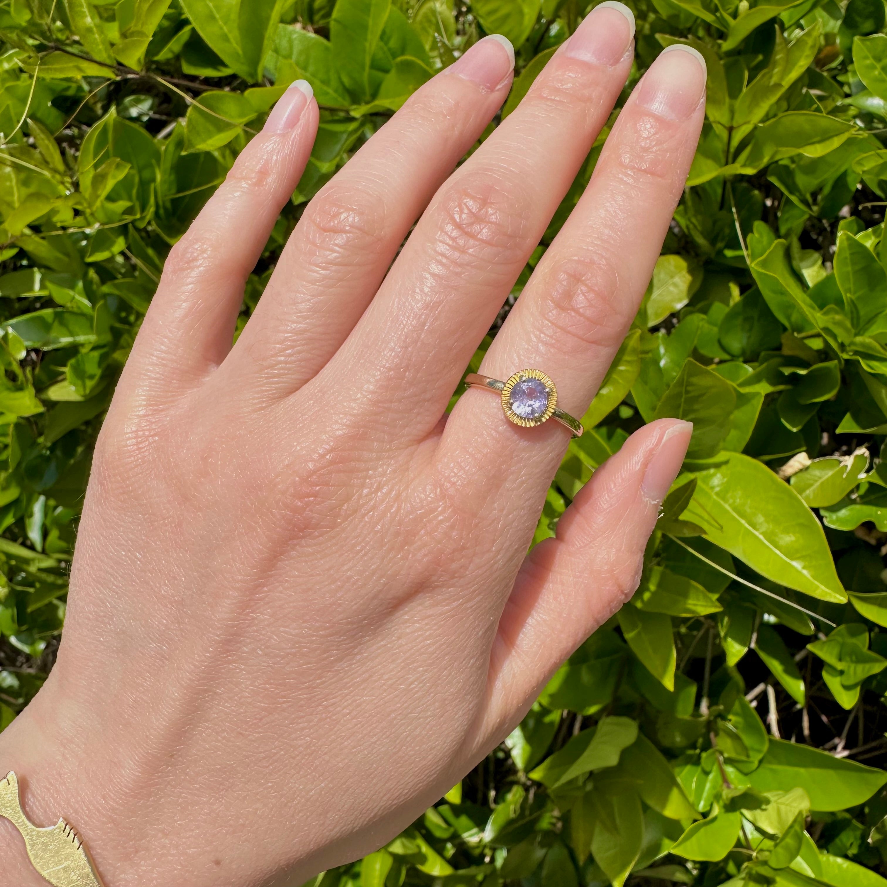 R2. IconLight ring with Opalescent Lilac Sapphire