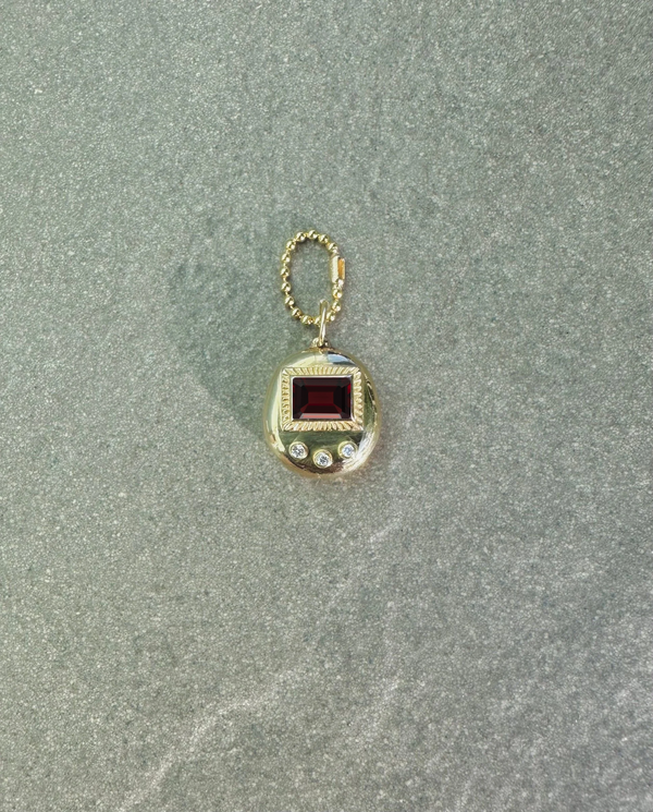 PREORDER Approx ship 9/8/2025 Gemagotchi - Mama size - Garnet