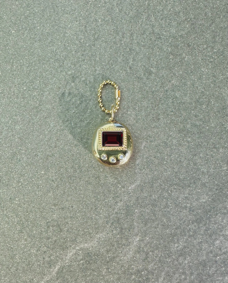 PREORDER Approx ship 9/8/2025 Gemagotchi - Mama size - Garnet