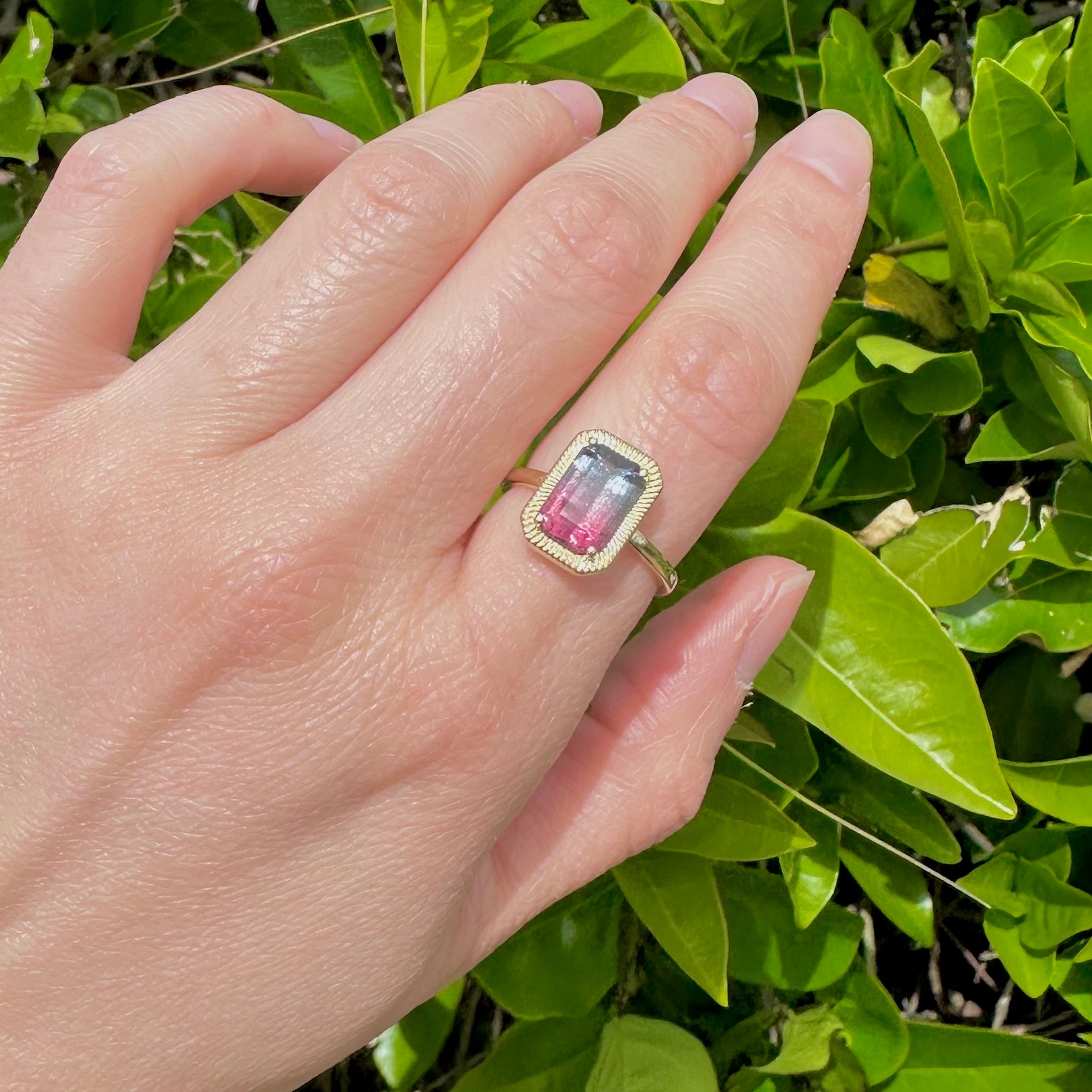 R3. IconLight ring with bi-color Pink Purple Tourmaline