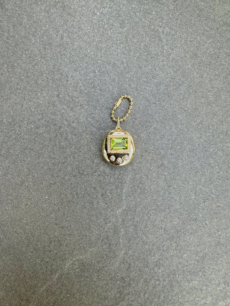 PREORDER approx ship 9/8/2025 Gemagotchi - Mama size - Peridot